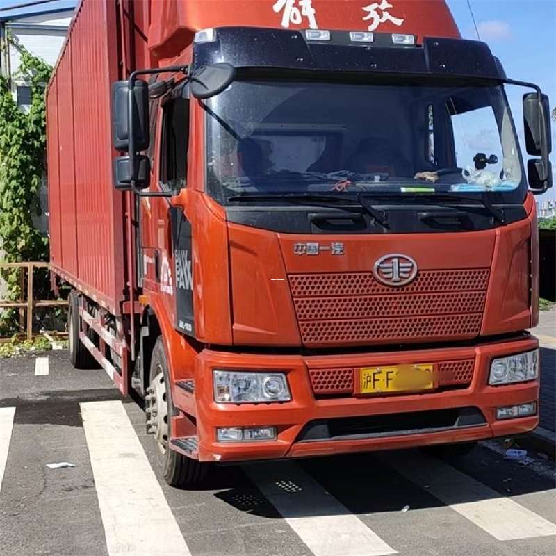 仓山区罗平县进仓物流：专线直达的多元货运之旅